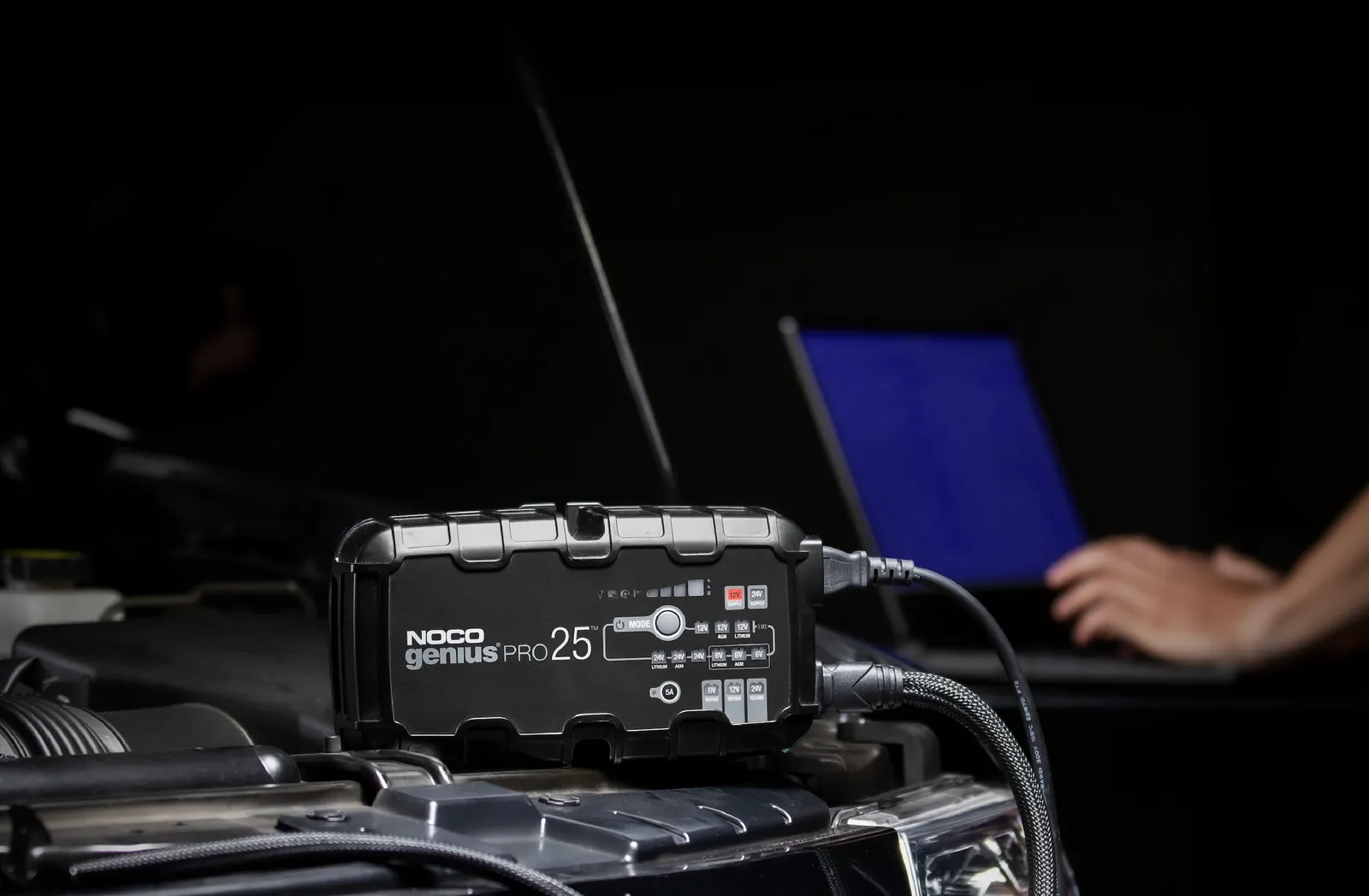 NOCO Genius PRO 25 6V/12V/24V 25A profesionalni punjač akumulatora